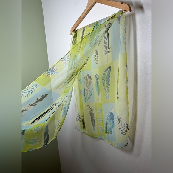 FEATHER Printed Bright Green Fashion Scarf - Picture 2 of 2